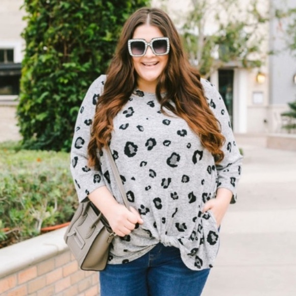 Gibson Tops - Gibson Cozy Fleece Leopard Twist Front Top